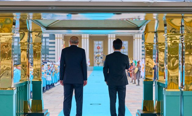 의장대 사열하는 이재명 대통령