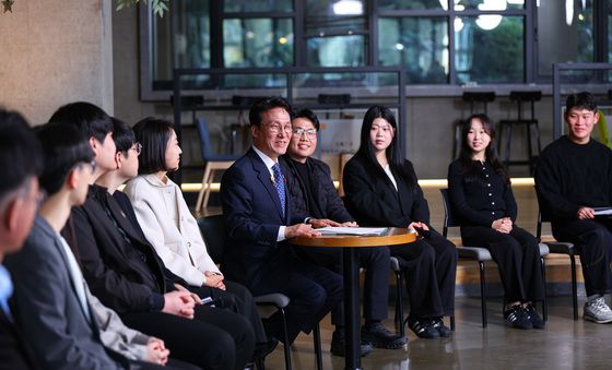 청년들 만난 김민석 국무총리