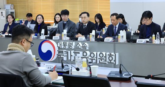 차정인 국가교육위원장, AI시대 교육 특별위원회 위촉식 및 제1차 회의 주재