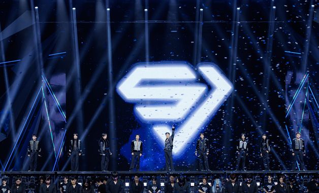 슈퍼주니어, 홍콩에 뜬 국제적인 오빠들