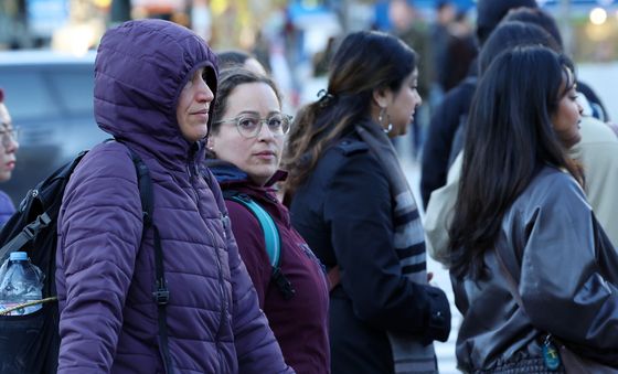 '왜 이렇게 추워?' 한파특보 발령…내일까지 추위