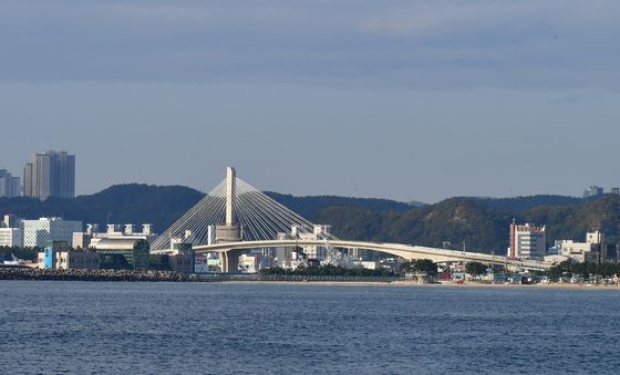 포항 해오름대교 막바지 공사