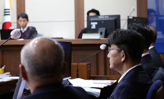 권성동 국민의힘 의원, 첫 공판