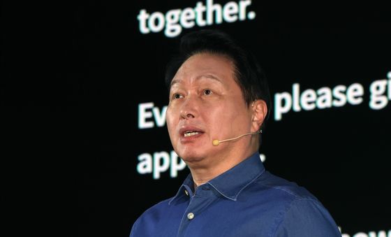최태원 회장 "젠슨황, 이제 속도 얘기 안해"…AI 풀스택 공급자 비전 제시
