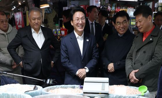 김민석 총리 '김장 물가 괜찮나요?'