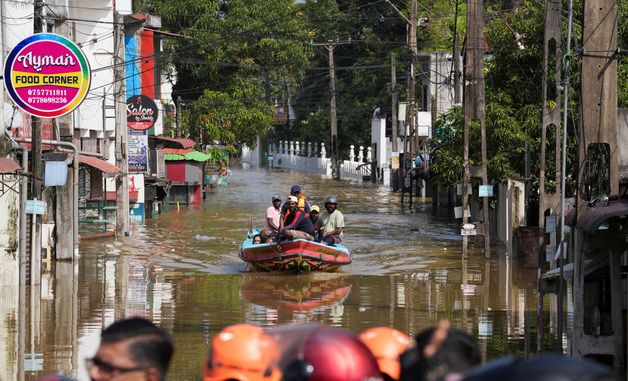 [포토] 스리랑카 덮친 사이클론으로 홍수 발생