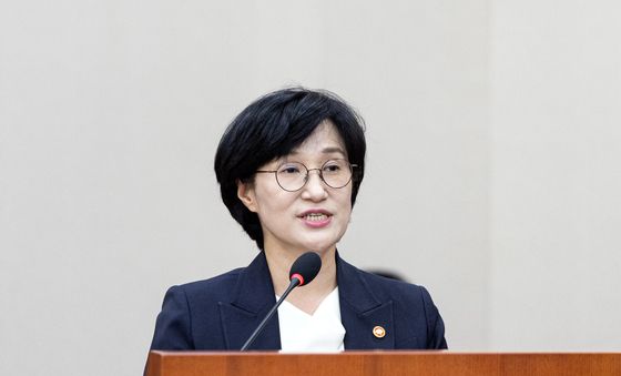 [국감]업무보고하는 원민경 성평등가족부 장관