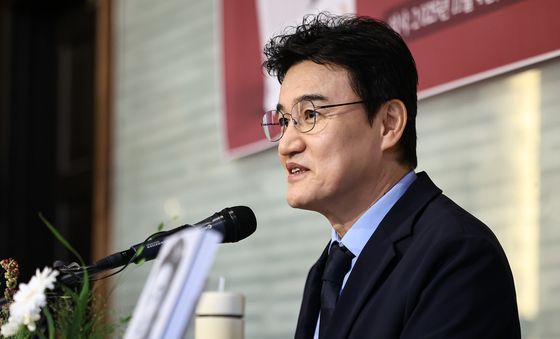 박중훈, 데뷔 40년 담은 에세이 '후회하지마' 출간