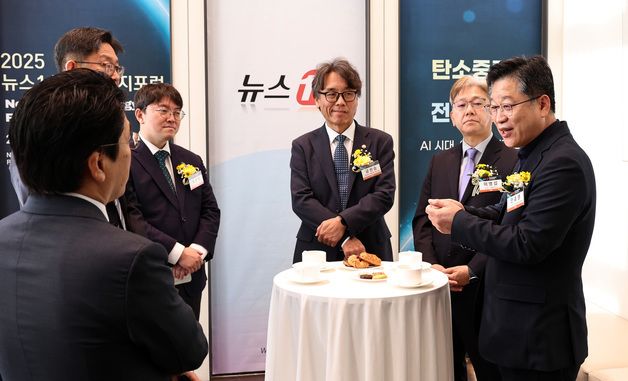 차담하는 안호영 기후에너지환노위원장