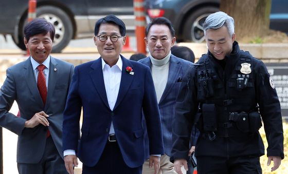 박지원 '서해 공무원 피격 은폐 의혹'  결심 공판 출석