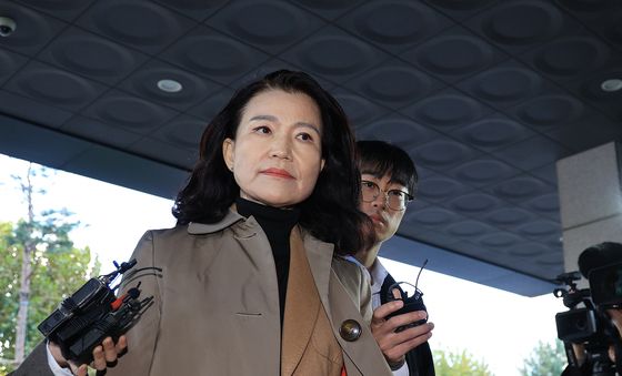 고발장 제출하러 이동하는 이진숙 전 방통위원장