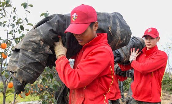 들녘으로 달려간 해병대