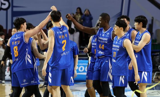 홈경기에서 안양잡은 서울 삼성