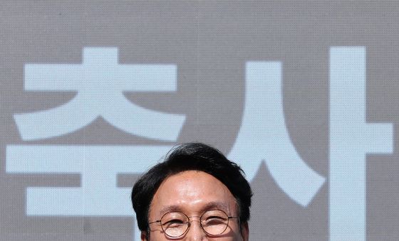 축사하는 김민석 총리