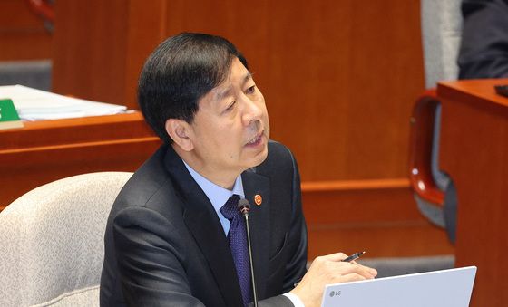 예결위 답변하는 구윤철 부총리