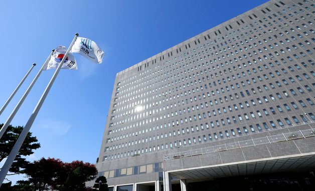 檢, 대장동 1심 판결 항소 포기…수사팀 "지휘부서 부당 지시" 반발