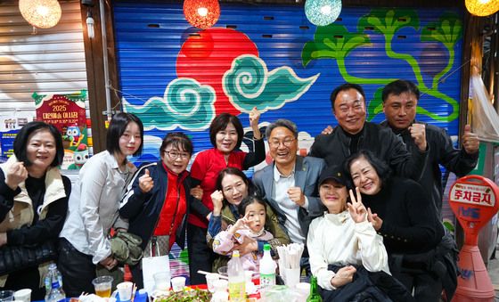 강기정 광주시장, 대인예술야시장 현장 소통