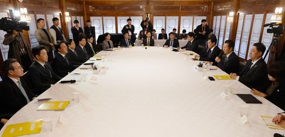 고위당정협의회 발언하는 정청래 대표