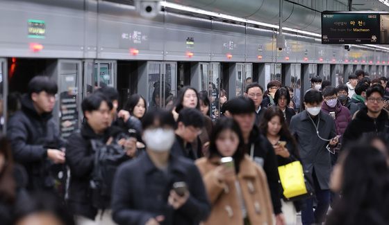 준법운행 시작된 서울 지하철