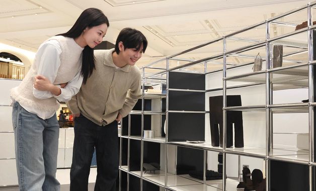 신세계백화점, '모듈러 퍼니쳐 USM 60주년 팝업' 오픈