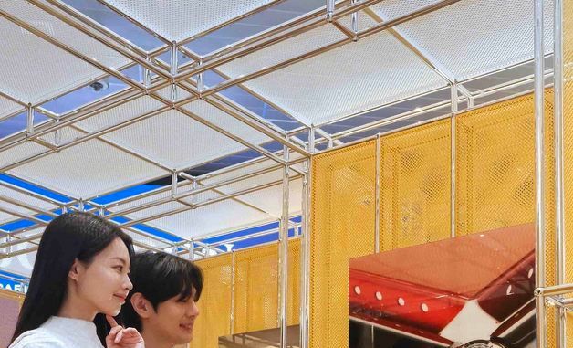 신세계백화점, '모듈러 퍼니쳐 USM 60주년 팝업' 오픈