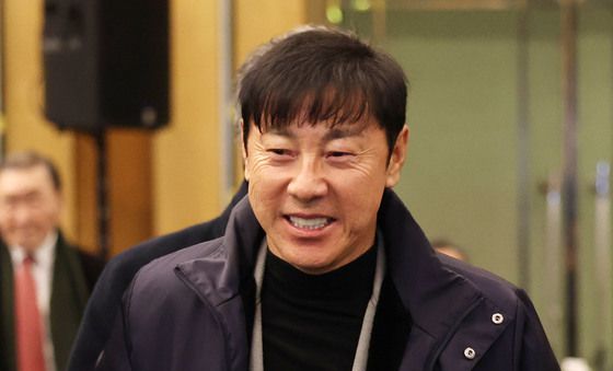 K리그 대상 시상식 참석한 신태용 전 감독