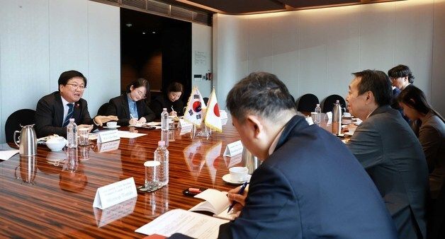 최교진 장관, 주한일본대사 면담