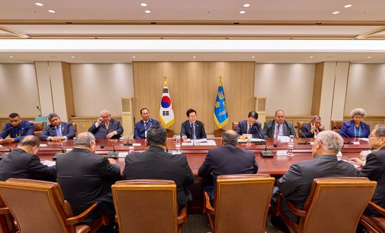 태평양도서국 외교장관 단체 만난 이재명 대통령