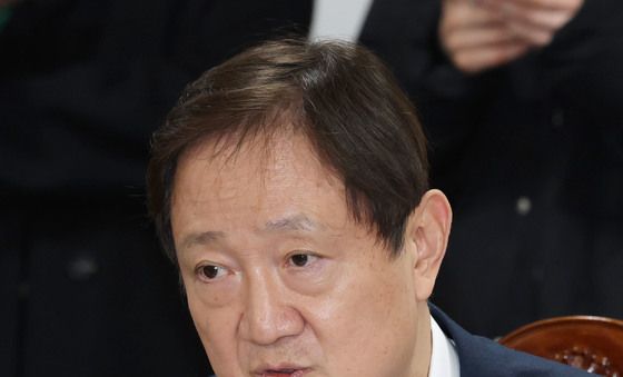 간담회 발언하는 이찬진 금감원장