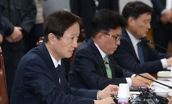 금융지주회장과의 간담회 발언하는 이찬진 금감원장