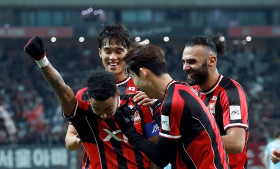 린가드. 마이클 잭슨 세리머니로 웃음