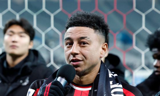 마지막 인사하는 린가드