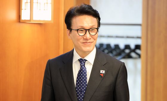 의료혁신위원회 민간위원 위촉식 참석하는 김민석 총리