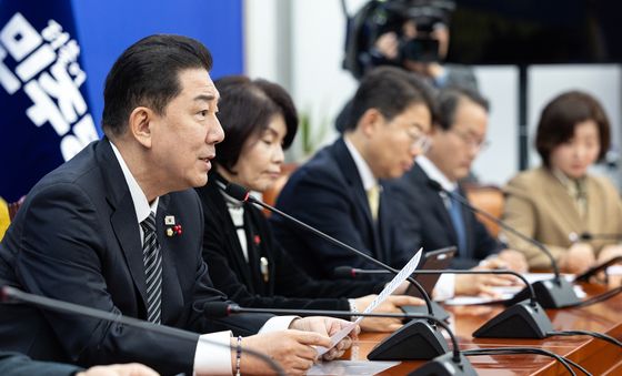 정책조정회의 주재하는 김병기 원내대표