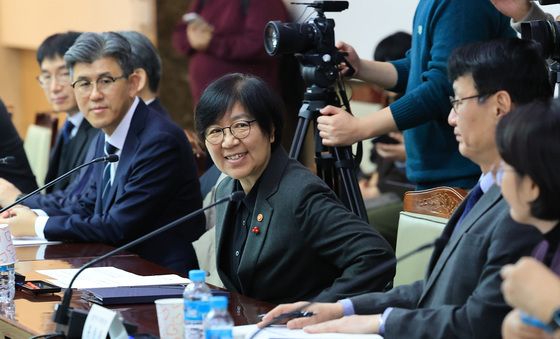 제1차 의료혁신위원회의 참석한 정은경 장관