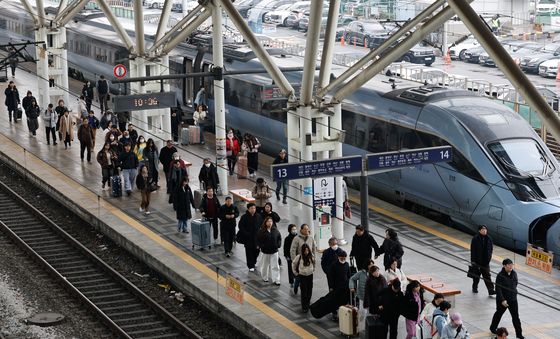 철도노조 노사 잠정 합의로 총파업 유보