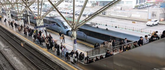 철도노조 노사 잠정 합의로 총파업 유보