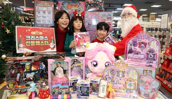 크리스마스 선물페스타 시작…이마트 최대 3000여 종 할인