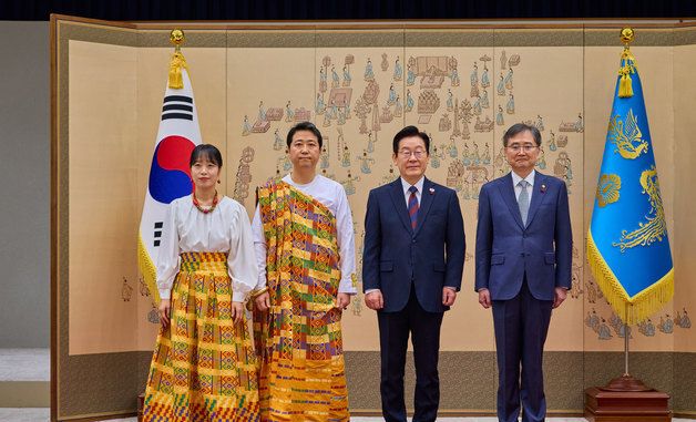 이재명 대통령, 주한가나 대사 신임장 제정