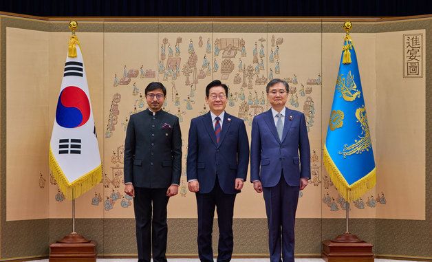 이재명 대통령, 주한인도 대사 신임장 제정