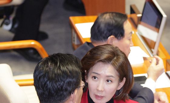 대화하는 나경원·유상범