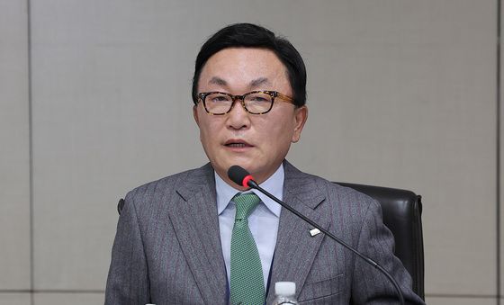 모두발언하는 박현주 회장