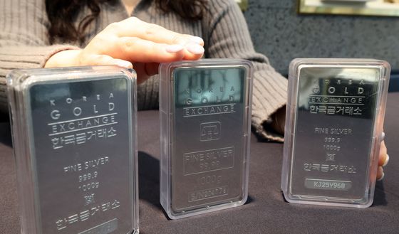 은값, 60달러 돌파 '사상 최고' 경신