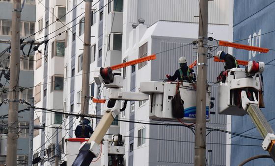전기 선로 보수 공사