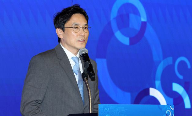 축사하는 구본상 한국BIM학회 수석부회장