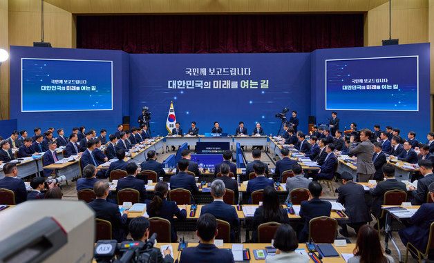 이재명 대통령, 기획재정부·국가데이터처 업무보고