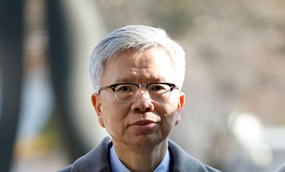 고발장 접수 나선 김택우 대한의사협회장