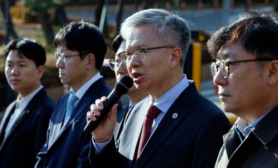 형사 고발 입장 밝히는 대한의사협회