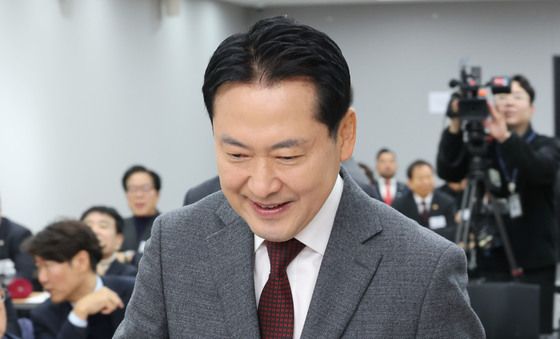 소상공인위원회 임명장 수여식 참석하는 장동혁 대표