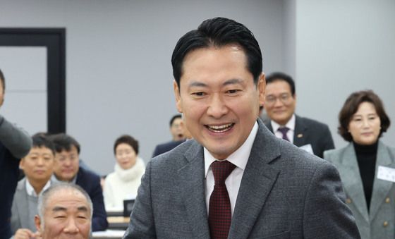 소상공인위원회 임명장 수여식 참석하는 장동혁 대표